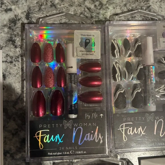 False nails - Picture 3 of 5